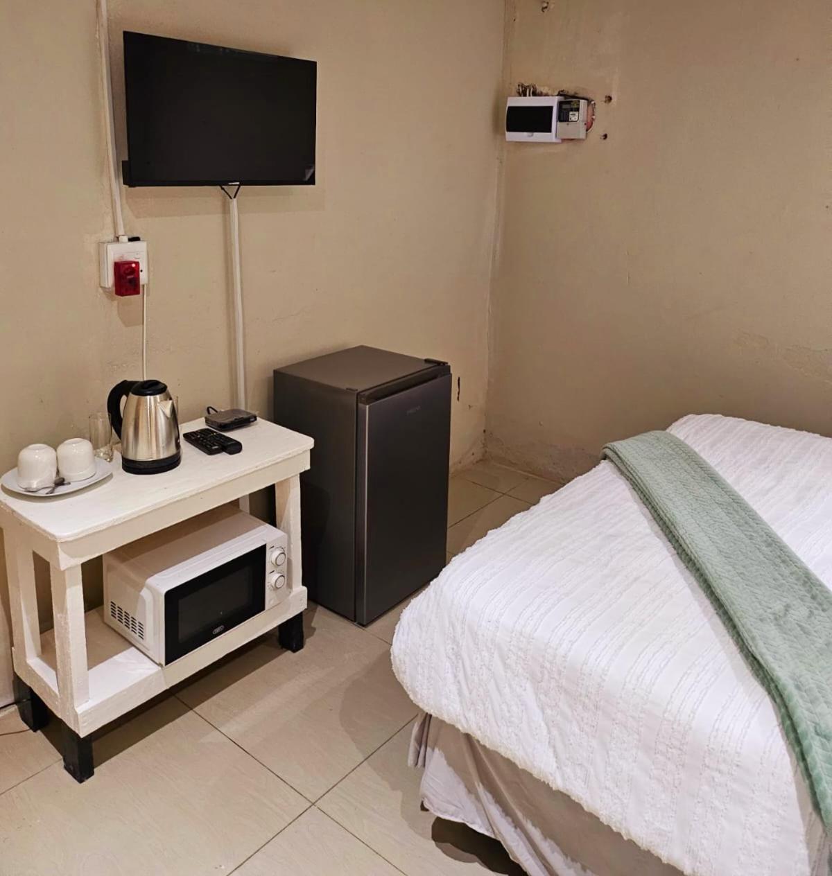 Softlife Guest House Ulundi Exterior photo